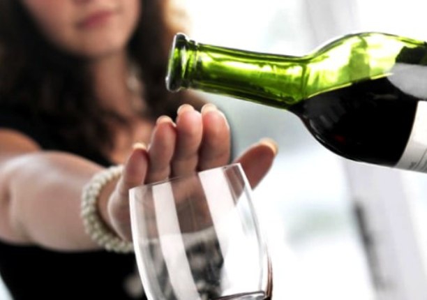 Ученые из США утверждают, что полный отказ от алкоголя ведет к преждевременной смерти