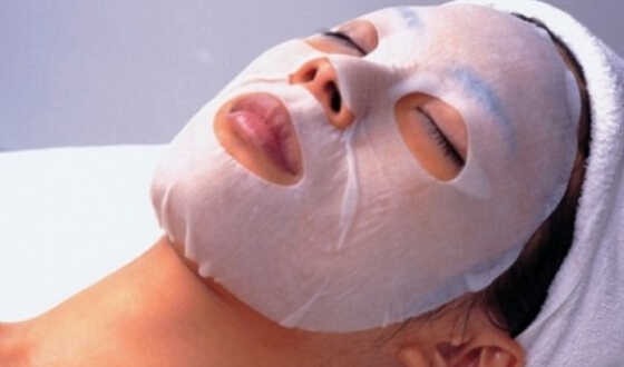 Японська маска для порцелянової шкіри обличчя