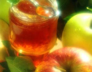 П`ять рецептів незвичайного варення з яблук