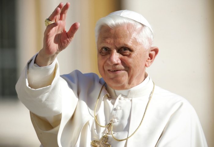 10 сильних думок — теплі й мудрі слова Папи Бенедикта