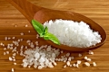 Одним з кращих натуральних засобів від нежитю є сіль
