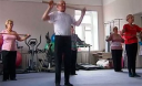 Ранкова оздоровча лікувальна гімнастика для літніх людей