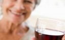 Испанские ученые: бокал вина в день полезен для психики