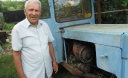 Трактор "Пенсіонер" самотужки змайстрував 86-річний ветеран із Харкова