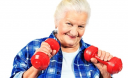 Вчені: Легкі фізичні навантаження знижують ризик смерті у літніх людей
