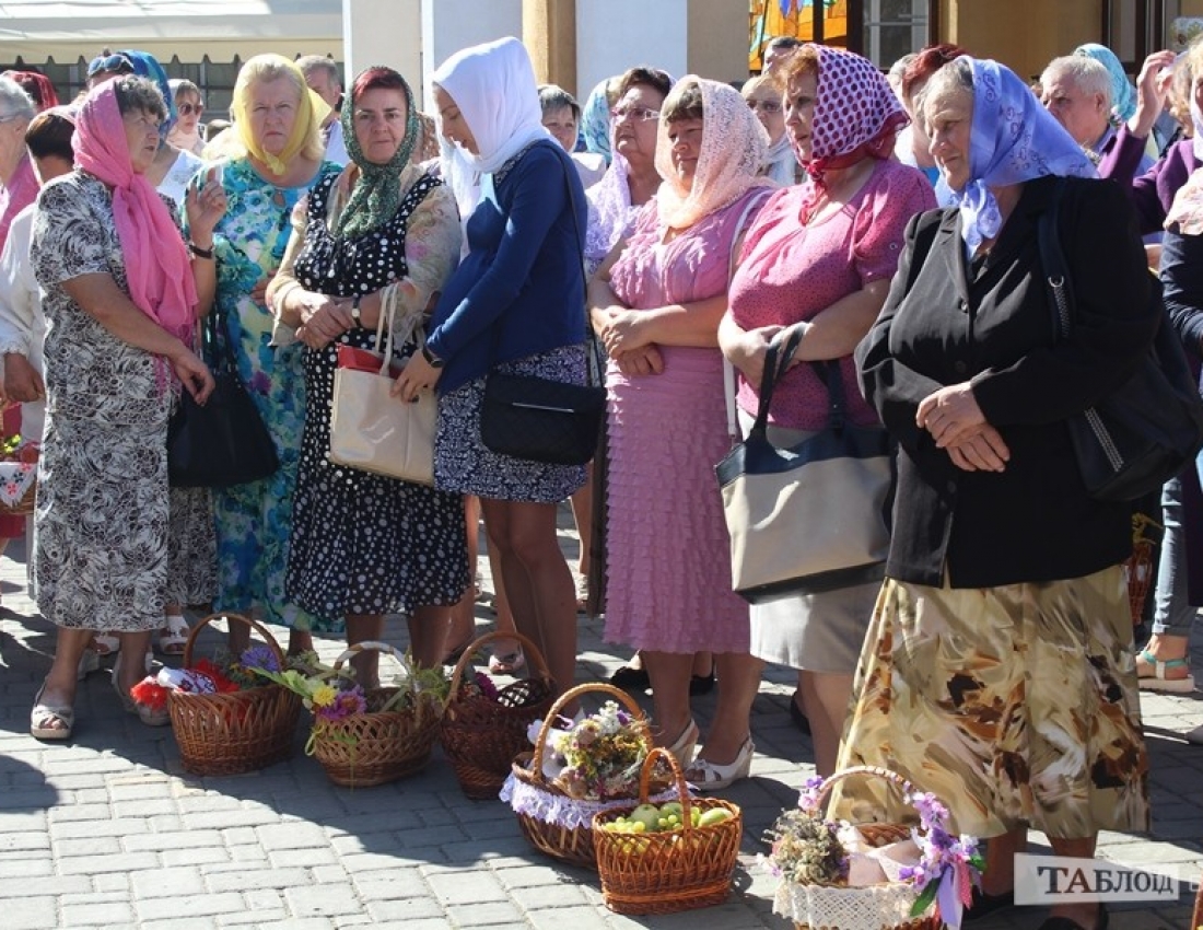 Savior of the Apple Feast Day in Volyn