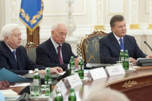 Янукович та Азаров не отримують пенсії від України — міністр