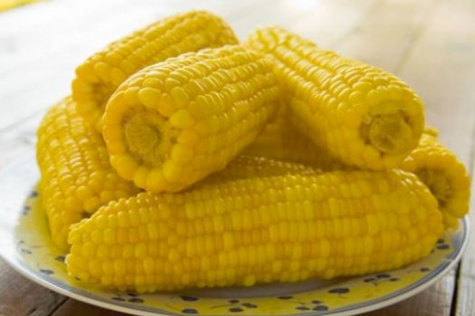 Як правильно варити кукурудзу?
