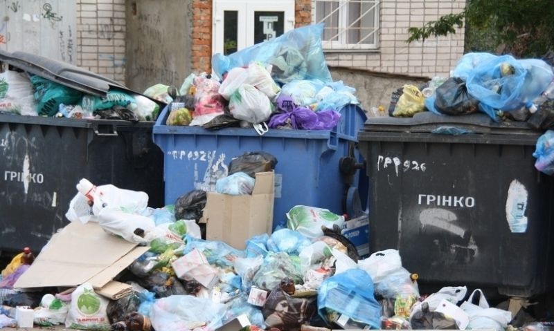 В Україні подорожчає вивіз сміття В Україні подорожчає вивіз сміття
