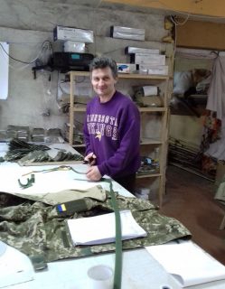 У Черкасах є унікальне соціальне підприємство, де працюють колишні безпритульні, на вироби яких є попит навіть за кордоном У Черкасах є унікальне соціальне підприємство, де працюють колишні безпритульні, на вироби яких є попит навіть за кордоном