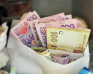 5 млн українців отримують мінімальну зарплату 5 млн українців отримують мінімальну зарплату