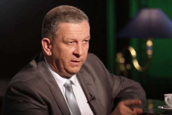 Андрей Рева: Если боевики будут получать украинские пенсии и социальные выплаты, то грош цена нашему государству Андрей Рева: Если боевики будут получать украинские пенсии и социальные выплаты, то грош цена нашему государству