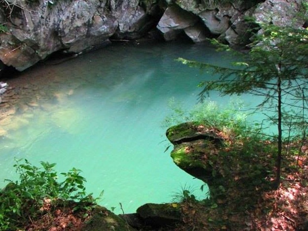 Блакитна лагуна": маловідоме райське містечко в Карпатах (Фото)