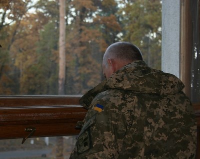 Мінсоцполітики поки не вирішило, чи платити пенсії службовцям ОМС, які є військовими ветеранами