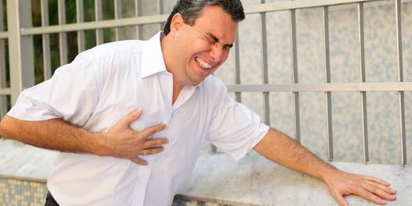 За месяц до инфаркта ваш организм предупреждает вас об опасности этими симптомами За месяц до инфаркта ваш организм предупреждает вас об опасности этими симптомами