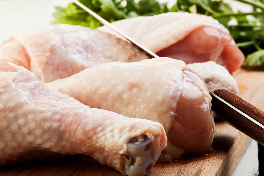 Курка за ціною свинини: в Україні стрімко дорожчають продукти Курка за ціною свинини: в Україні стрімко дорожчають продукти