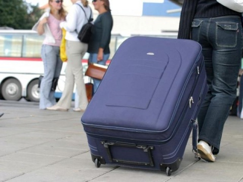 Українців закликають повертатись з-за кордону Українців закликають повертатись з-за кордону