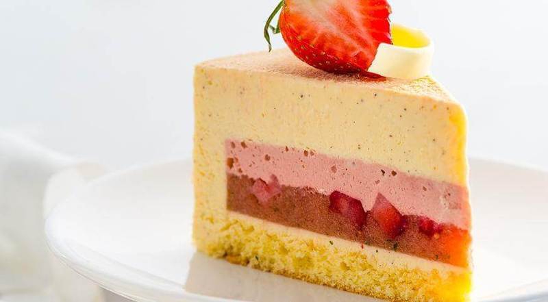 Как приготовить вкуснейший торт из клубники Как приготовить вкуснейший торт из клубники