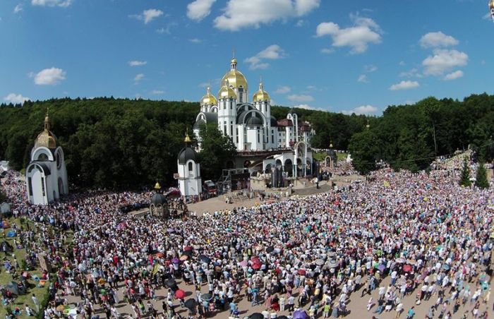На прощу в Зарваниці очікують 1 млн. прочан На прощу в Зарваниці очікують 1 млн. прочан