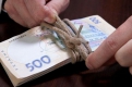Середня зарплата українців зросте до 7100 гривень до кінця року, - Рева Середня зарплата українців зросте до 7100 гривень до кінця року, - Рева