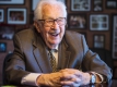 100-летний американец потратил $13 тысяч на вечеринку для малоимущих