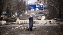 Пенсионеры в «серой зоне»: Волонтеры предлагают узаконить дома семейного типа