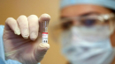 Перша вакцина від коронавірусу захищає на 90%. Вона майже готова