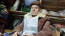 Волонтерить у віці 85 років: як пенсіонер з Тернопільщини допомагає воїнам