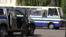 У Луцьку чоловік захопив автобус із заручниками. Все, що відомо У Луцьку чоловік захопив автобус із заручниками. Все, що відомо