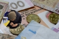 Українці отримають по дві пенсії і заплатять нові внески: "Слуга народу" презентувала реформу