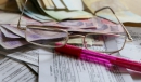 Уряд спише борги і бідним, і багатим Уряд спише борги і бідним, і багатим