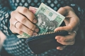 Гаманець України-2020. “Епоха бідності”, з якою нова влада обіцяла швидко поквитатись, наразі не завершується Гаманець України-2020. “Епоха бідності”, з якою нова влада обіцяла швидко поквитатись, наразі не завершується