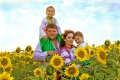 Двойняшки из Павлограда, рожденные их родной... бабушкой, пошли в школу и уже добились первых успехов в учебе
