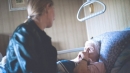 Домомучителька: як доглядальниці обманюють наймачів і доводять підопічних до смерті?