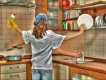 Узаконить домохозяек: как и зачем депутаты хотят признать домашний труд работой