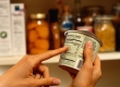 Виробників харчових продуктів зобов’язали вказувати на упаковці інформацію про алергени Виробників харчових продуктів зобов’язали вказувати на упаковці інформацію про алергени