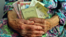 Одиноким пенсіонерам 80+ призначили щомісячну допомогу - 685 гривень