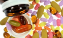 Експерти рекомендують здоровим людям відмовитися від вітамінів у таблетках