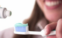 Чтобы избежать слабоумия в старости, надо тщательно чистить зубы с детства