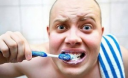 Медики знайшли користь у зубному нальоті