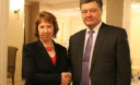 Искусство убеждать. После разговора с Порошенко Эштон согласилась, что придется раскошелиться на Украину