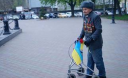 Пам’ятаєте одеського дідуся з українським прапором? Його знайшли і зробили шикарний подарунок! Пам’ятаєте одеського дідуся з українським прапором? Його знайшли і зробили шикарний подарунок!
