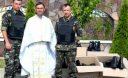 Не одним благословенням церква допомагає: 12 бронежилетів і 40 пар берців - подарунок армії від мукачівських вірян Не одним благословенням церква допомагає: 12 бронежилетів і 40 пар берців - подарунок армії від мукачівських вірян