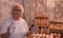 Бабуся з Тернополя спекла дві сотні миколайчиків і відправила бійцям
