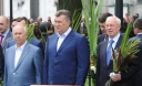 Янукович, Азаров и Клюев могут ехать в ЕС - для них нет санкционного запрета Янукович, Азаров и Клюев могут ехать в ЕС - для них нет санкционного запрета