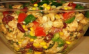 Салат с курицей и овощами
