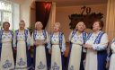 Неунывающие киевлянки за 70 радуют слушателей песнями а капелла Неунывающие киевлянки за 70 радуют слушателей песнями а капелла