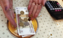 У Росії через загострення кризи знову хочуть заморозити пенсійні накопичення У Росії через загострення кризи знову хочуть заморозити пенсійні накопичення