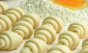 Как правильно и вкусно приготовить тесто из творога