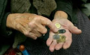 Пенсионеры в Украине получают 2 доллара в день — Всемирный банк Пенсионеры в Украине получают 2 доллара в день — Всемирный банк